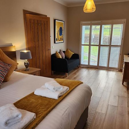 Auchendennan Farm Self Catering Cottages Balloch Esterno foto
