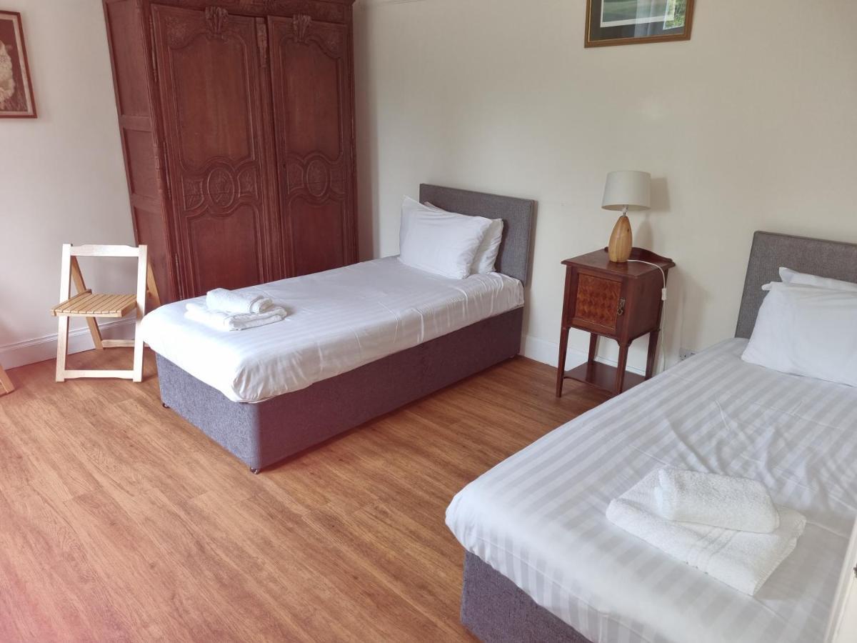 Auchendennan Farm Self Catering Cottages Balloch Esterno foto