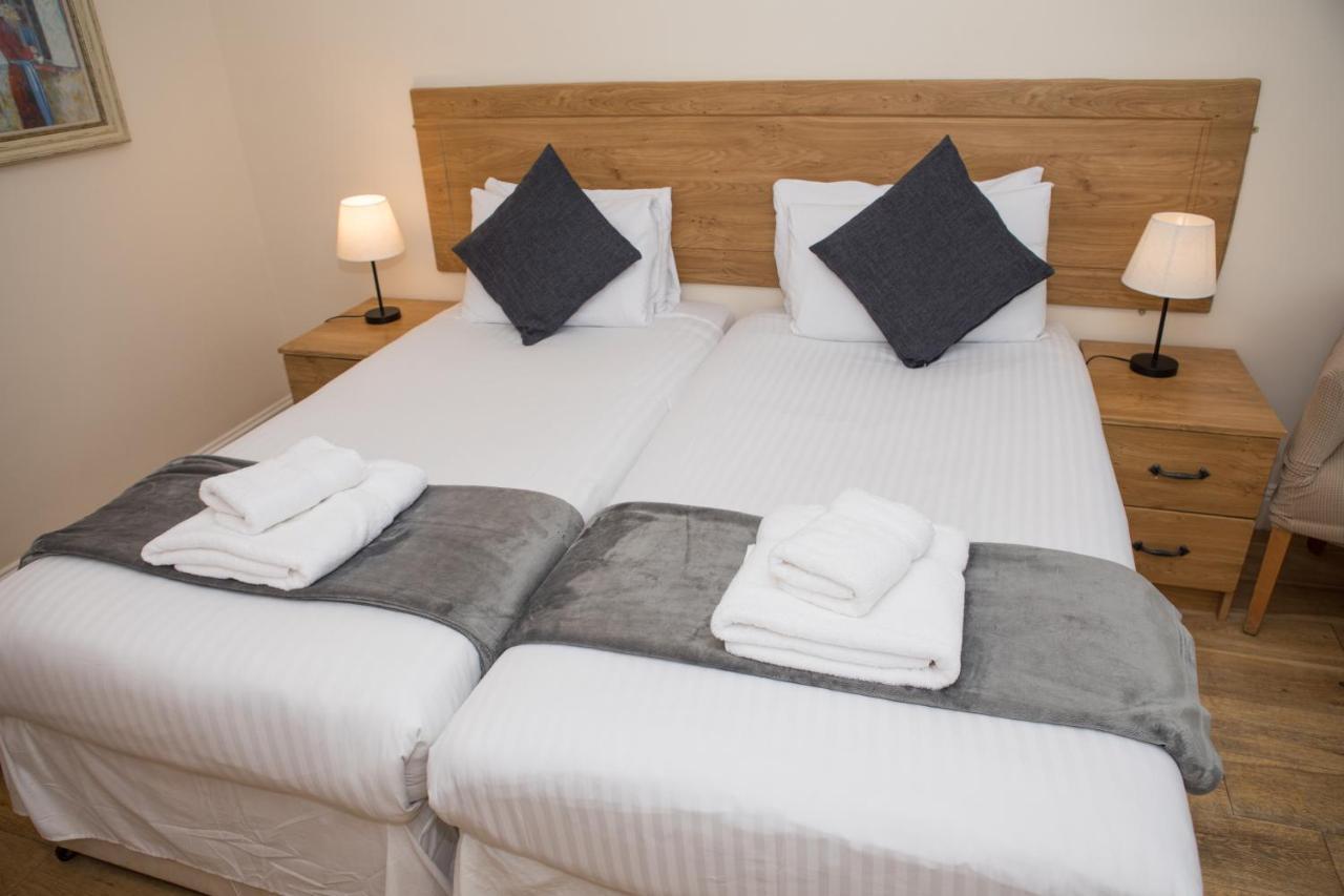 Auchendennan Farm Self Catering Cottages Balloch Esterno foto
