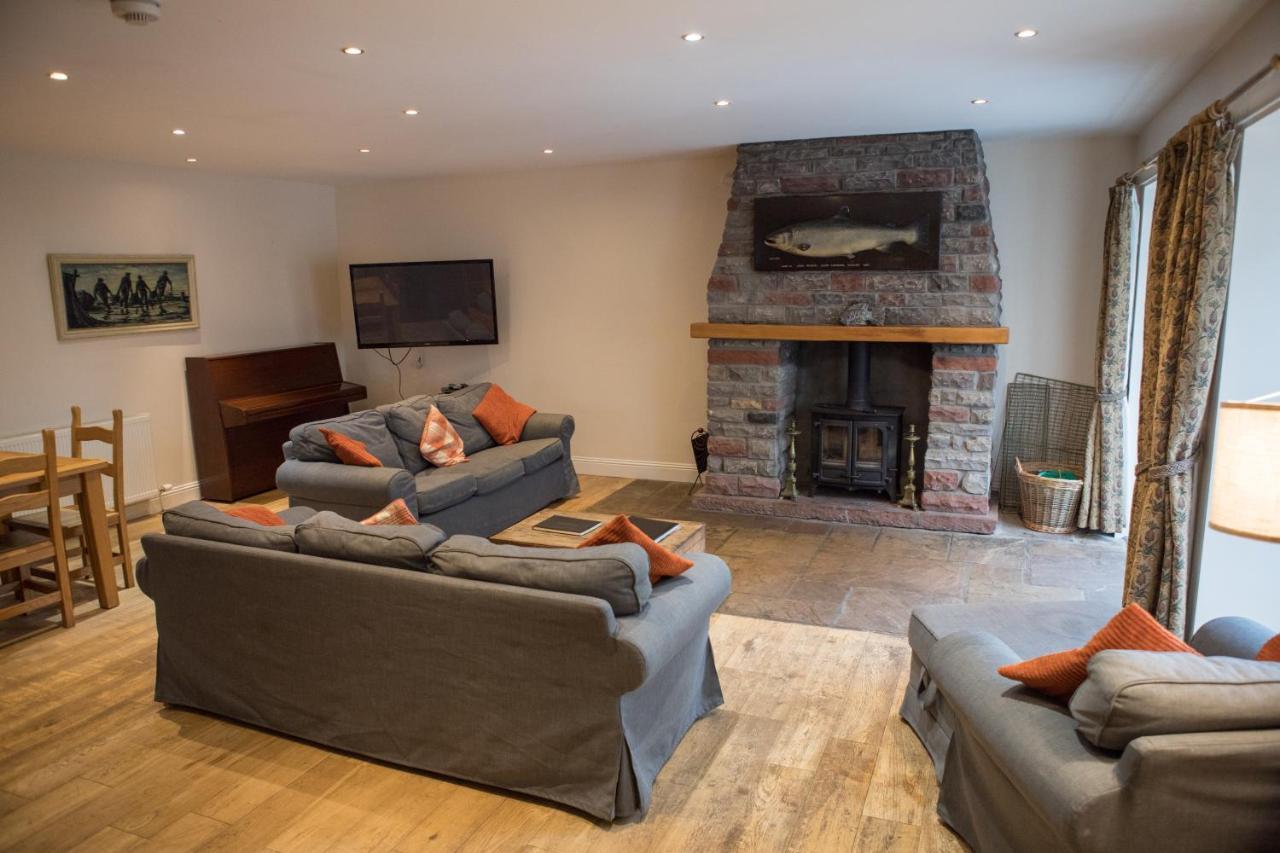 Auchendennan Farm Self Catering Cottages Balloch Esterno foto