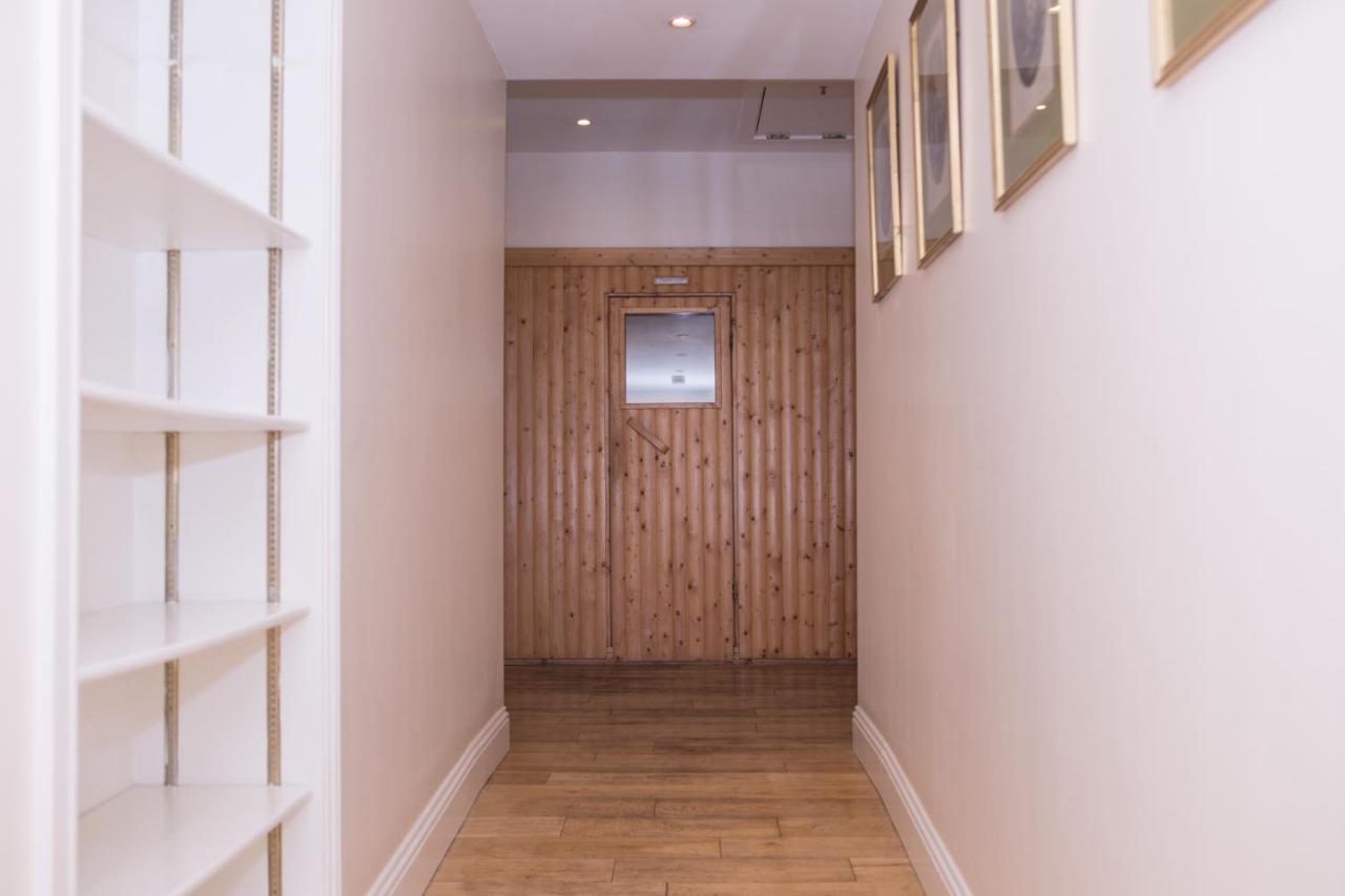 Auchendennan Farm Self Catering Cottages Balloch Esterno foto