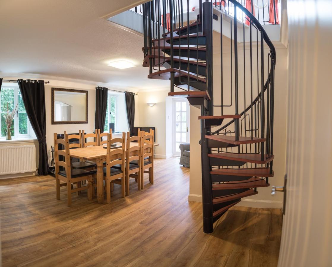 Auchendennan Farm Self Catering Cottages Balloch Esterno foto