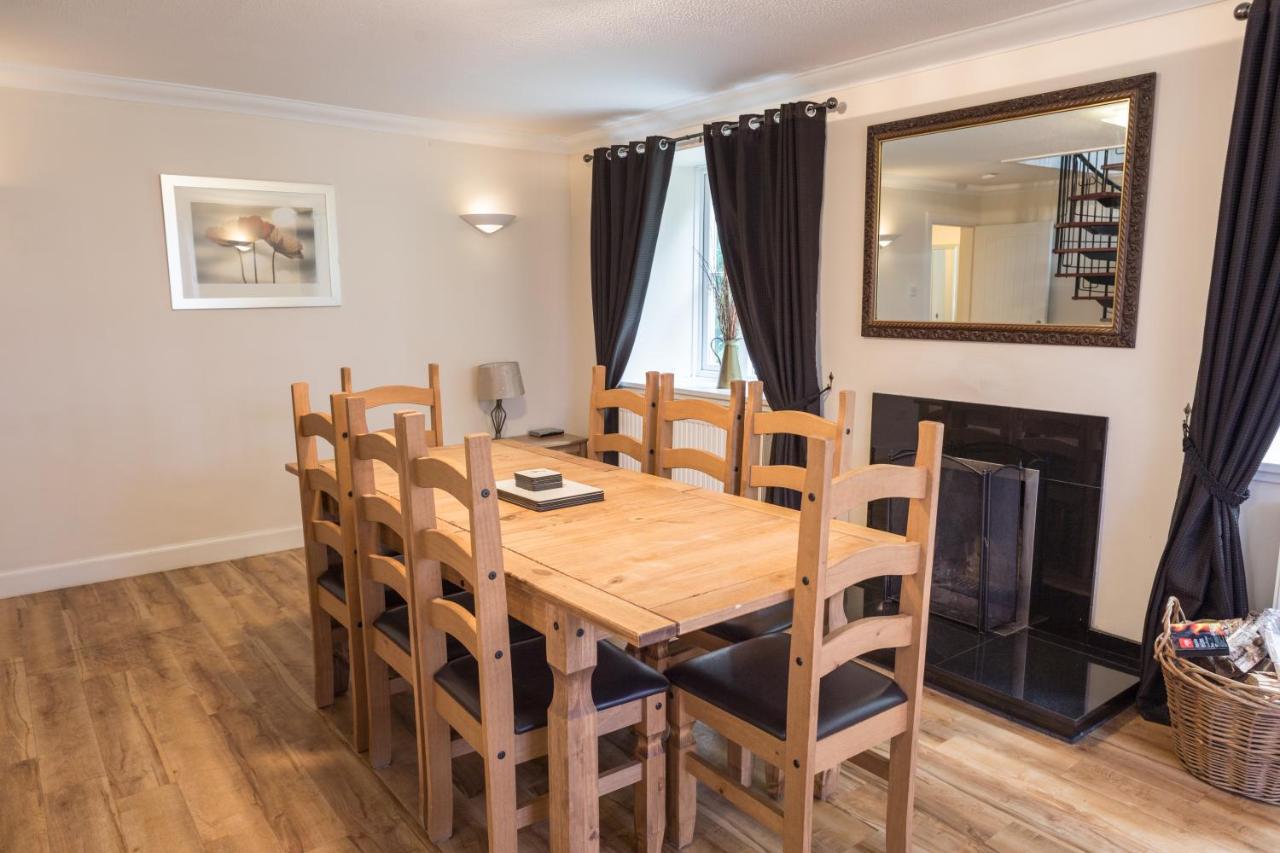 Auchendennan Farm Self Catering Cottages Balloch Esterno foto