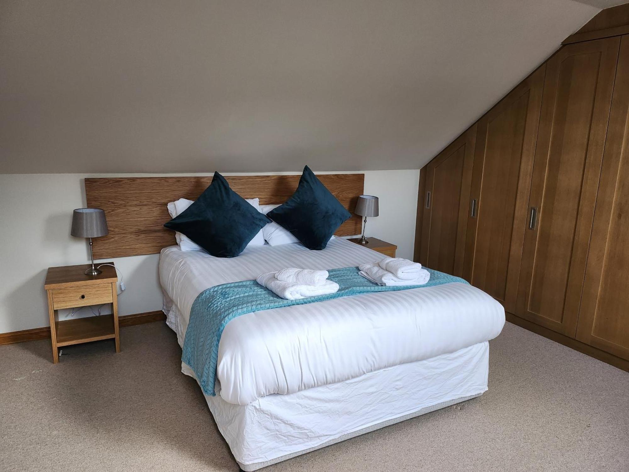 Auchendennan Farm Self Catering Cottages Balloch Esterno foto