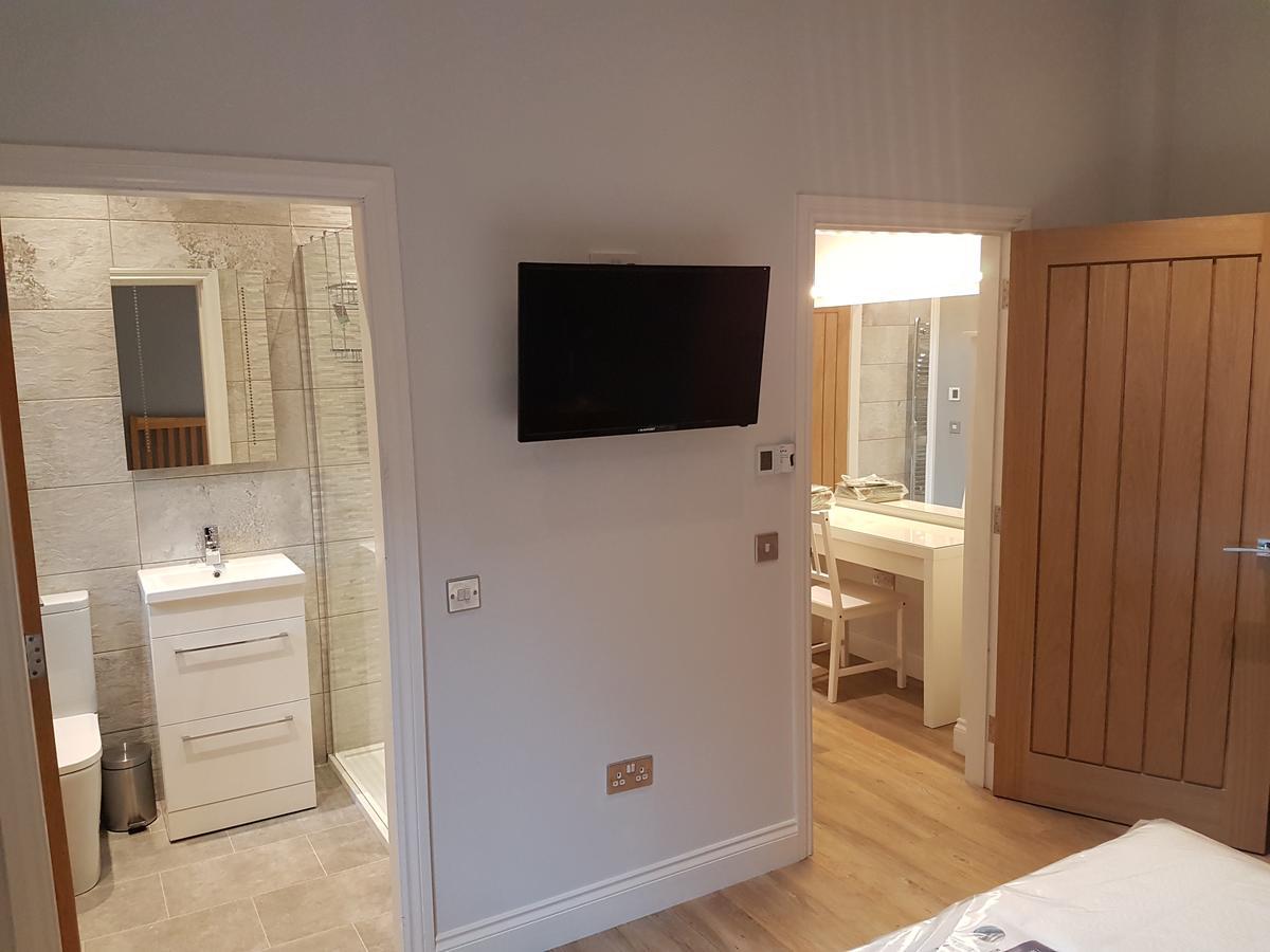 Auchendennan Farm Self Catering Cottages Balloch Esterno foto