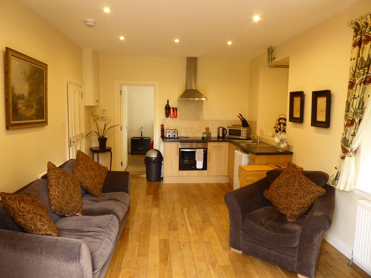 Auchendennan Farm Self Catering Cottages Balloch Esterno foto