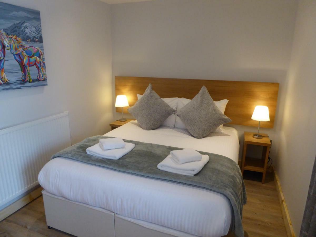 Auchendennan Farm Self Catering Cottages Balloch Esterno foto