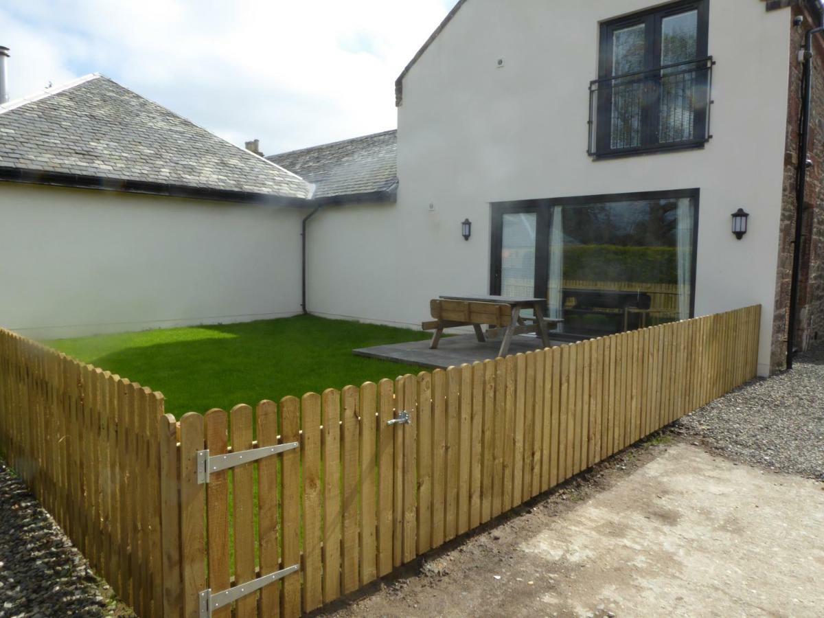 Auchendennan Farm Self Catering Cottages Balloch Esterno foto